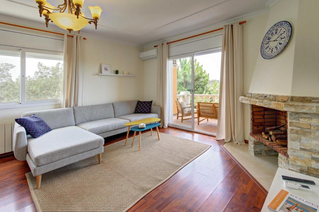 Roses With Swimming Pool & Mountain View * Lloret de Mar