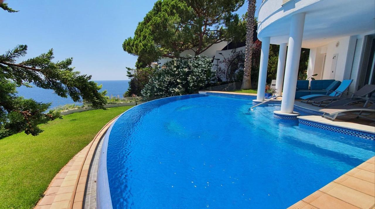 Al Lado Del Mar 