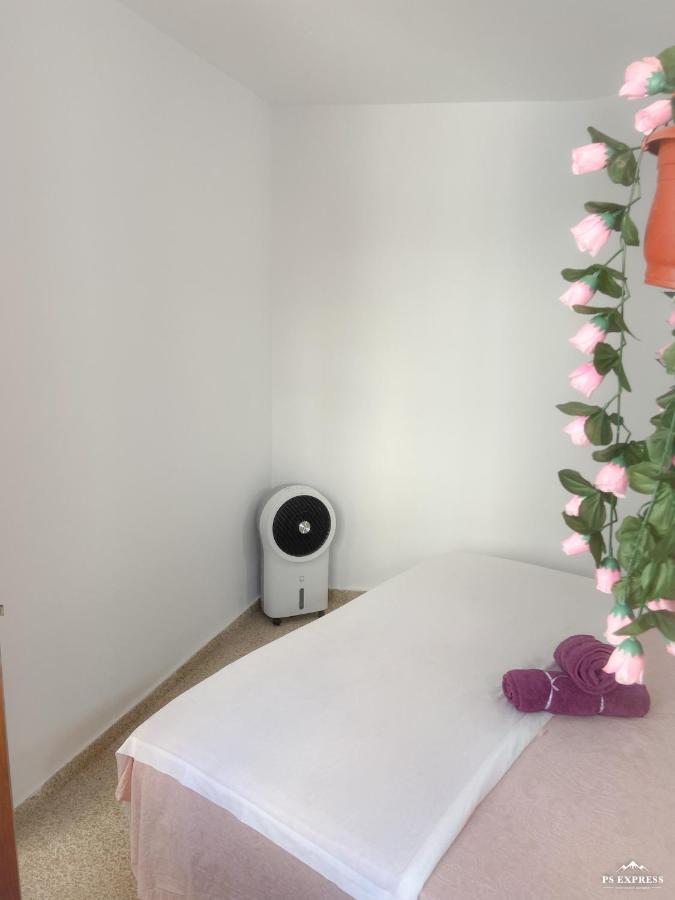Elegant 2 Bedroom, Big Terrace 200m From Appartement Lloret de Mar