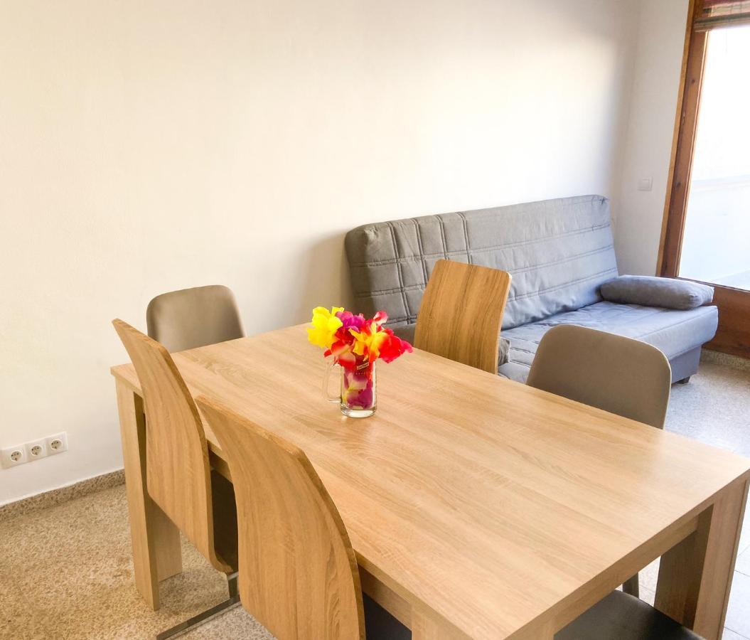 Elegant 2 Bedroom, Big Terrace 200m From Lloret de Mar