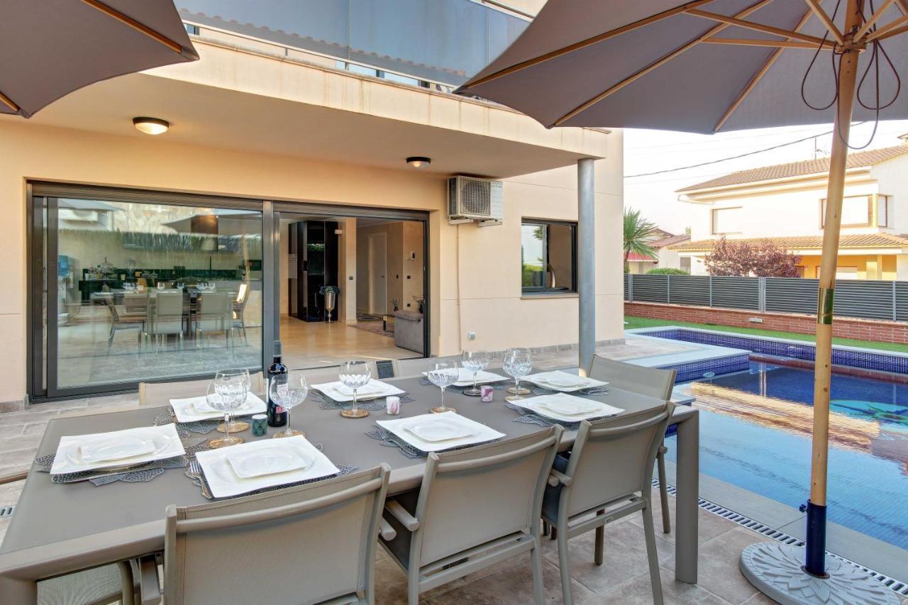 Rioja With Pool & Mountain And Sea View Villa *