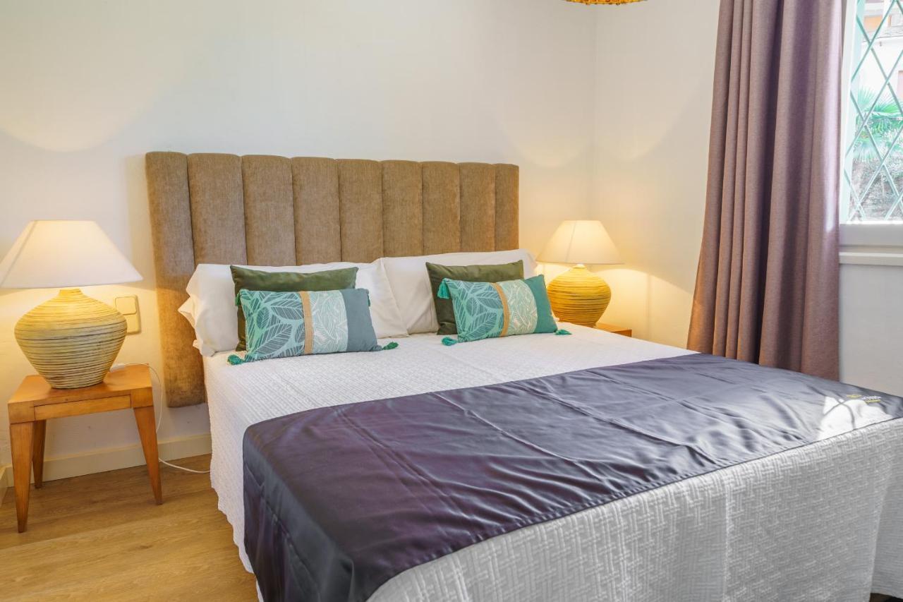 Villa By The Sea Lux House - Gran Piscina En Playa Fenals *