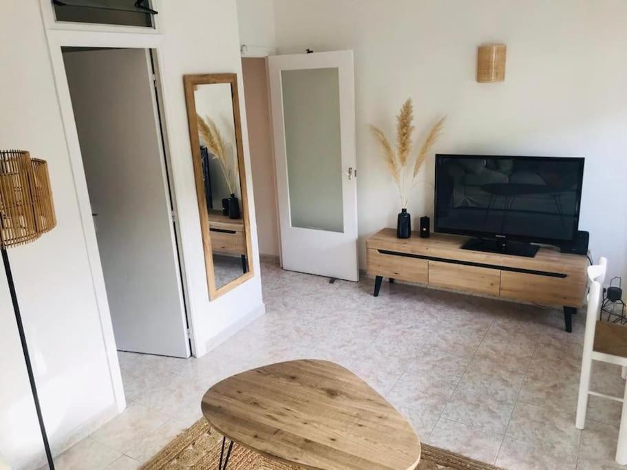 Apartamento Tres Palmeras - Parking Privado Lloret de Mar