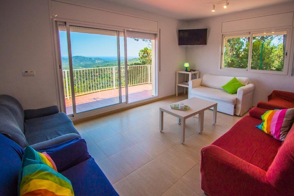 Catalunya Casas Fun And Frolic In Lloret Del Mar 3500 Meters To Beach! Villa Lloret de Mar