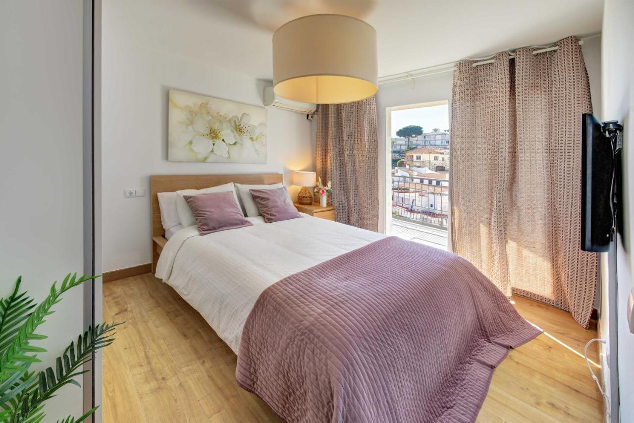 Pau Casals, 2 Min Walk From The Sea & Sea View Lloret de Mar