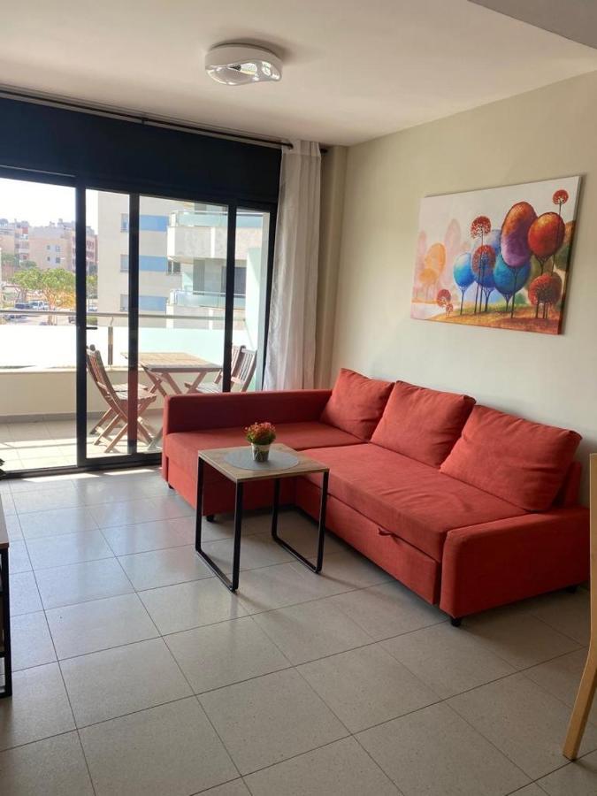 Exclusivo Piso De La Playa De Fenals Con Terraza Appartement
