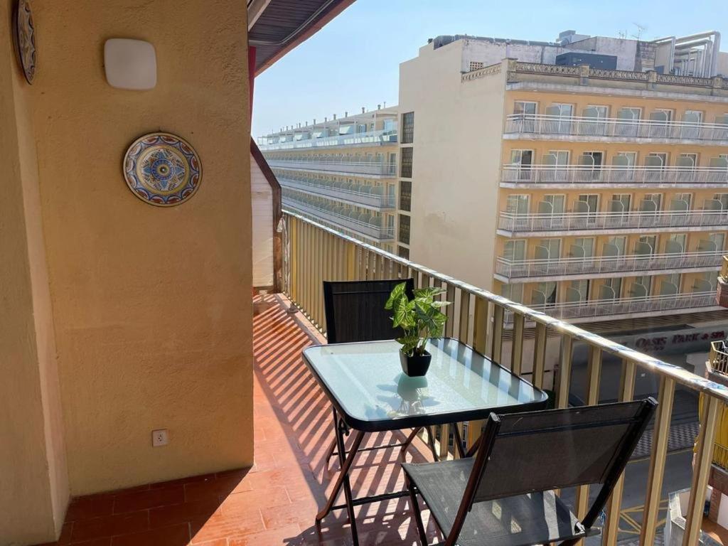 Fantastico Piso Con Terraza En Corazon De Fenals Apartment