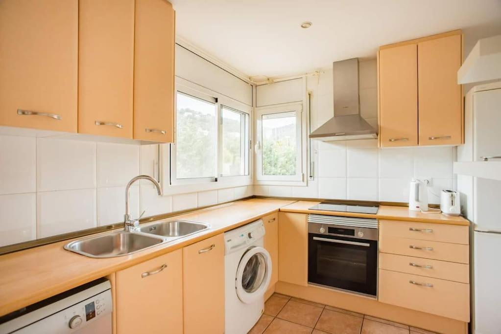 Canyelles Beach Vila With Swimming Pool Villa Lloret de Mar