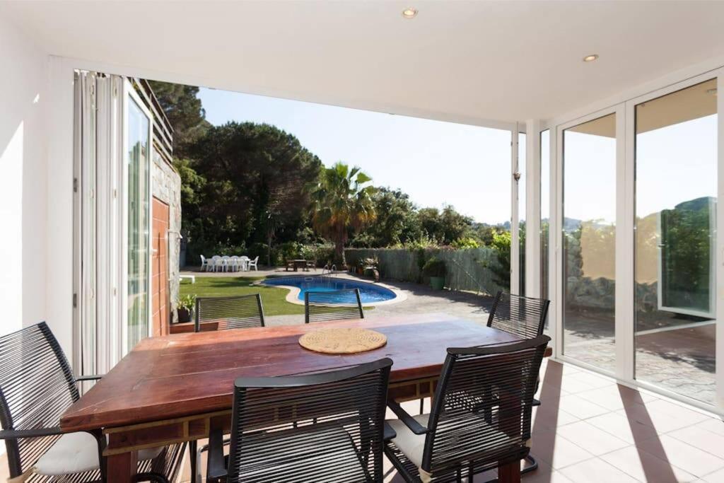 Villa Canyelles Beach Vila With Swimming Pool Lloret de Mar