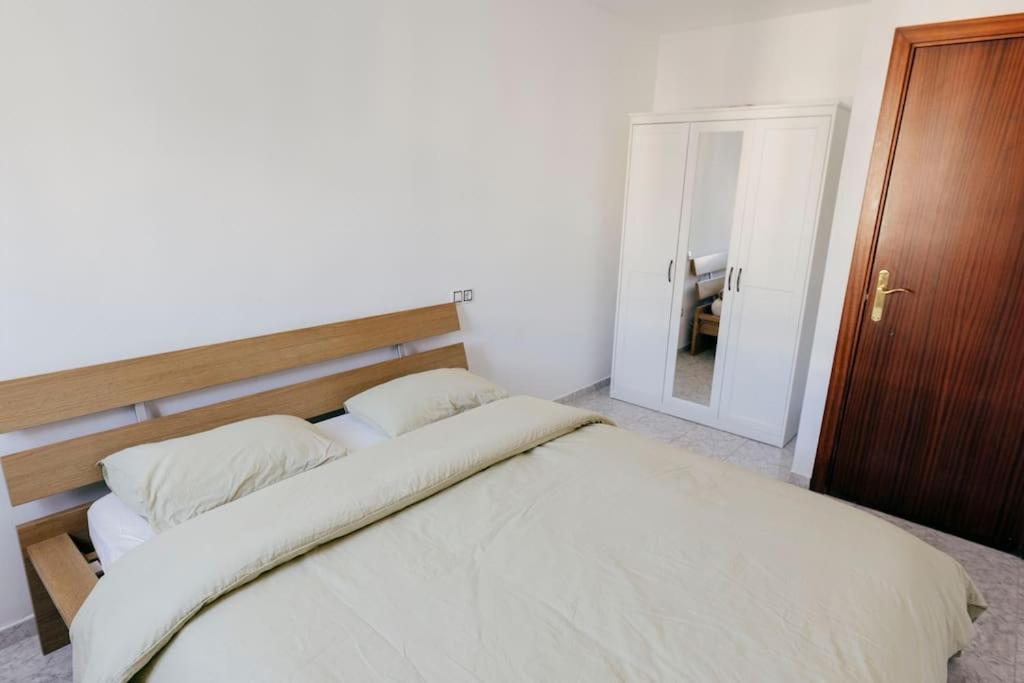 Appartement 2 Bedroom Terrace & Pool *