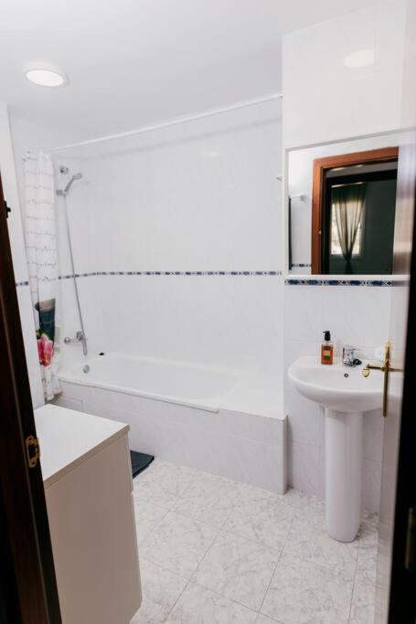 2 Bedroom Terrace & Pool Appartement