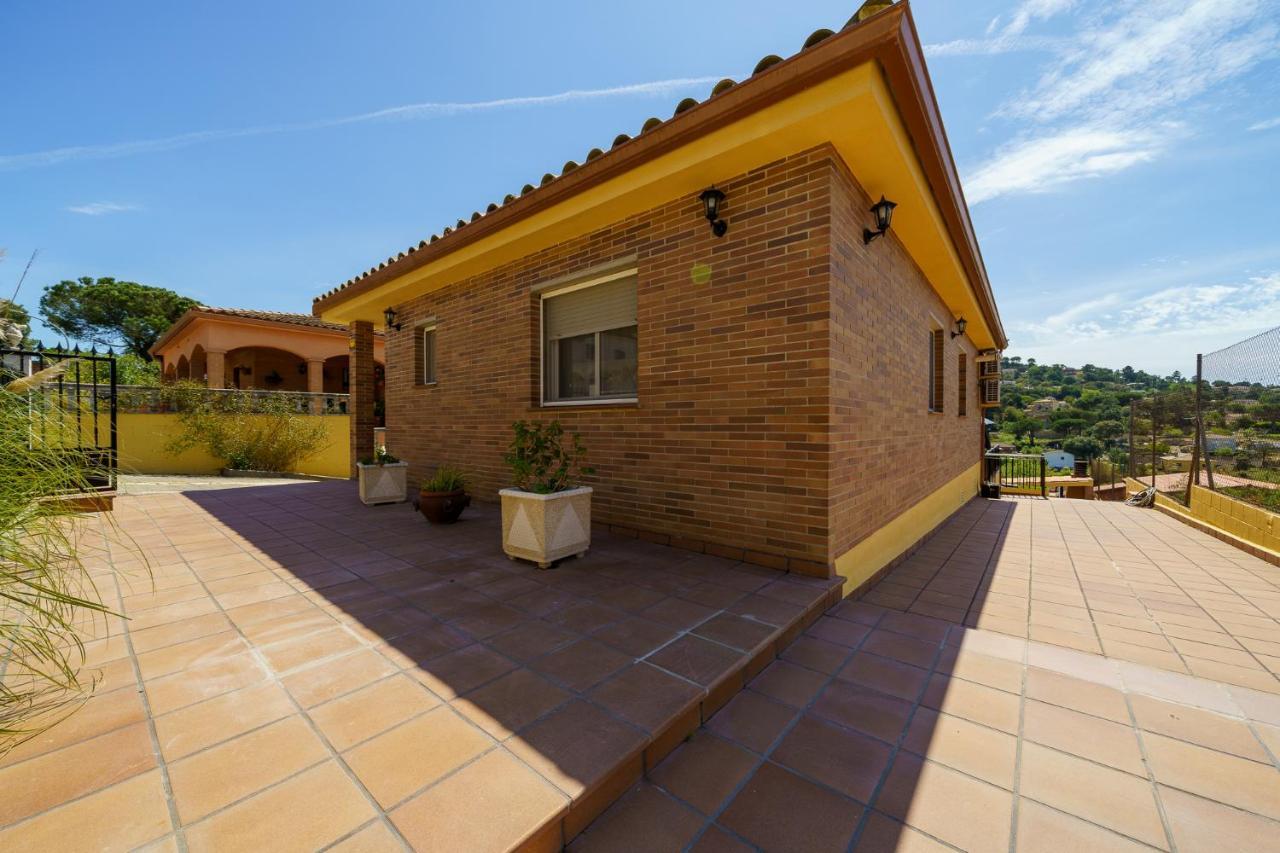 Villa Denis Lux, Gran Zona Exterior Con Piscina Lloret de Mar