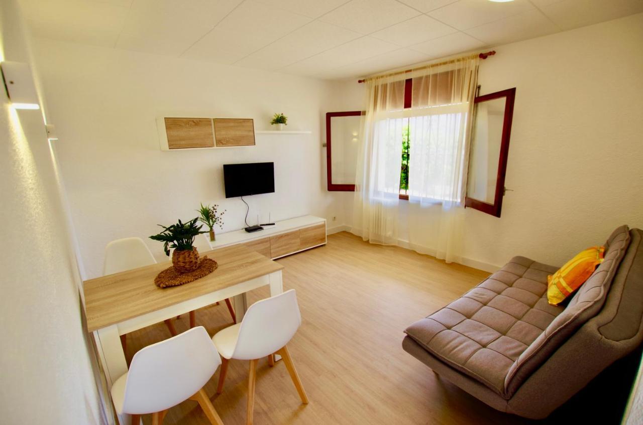 Apartment V&v Lloret: Garden With Pool, 150m From Canyelles *