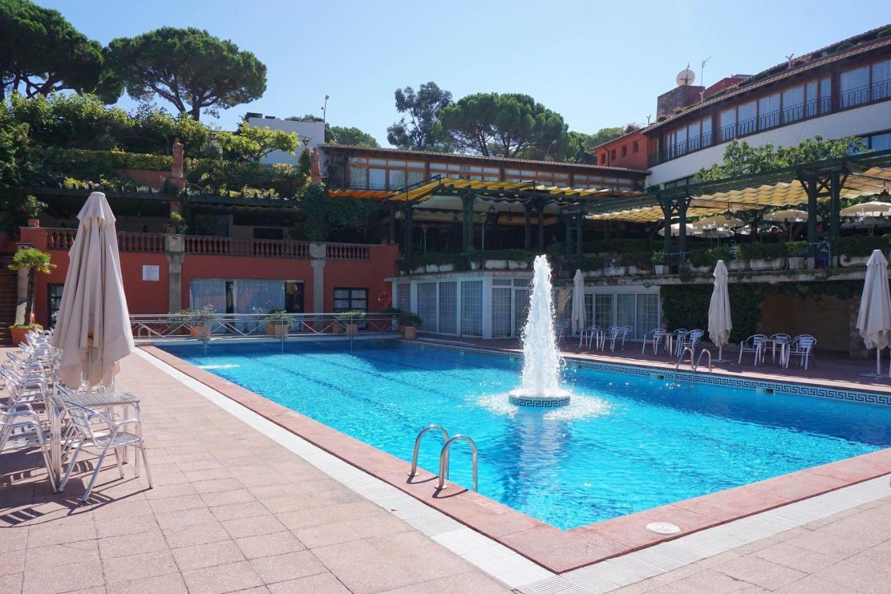 Apartment V&v Lloret: Garden With Pool, 150m From Canyelles *