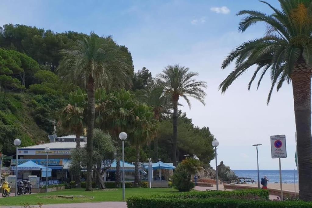 Somriu Fenals Platja Appartement *