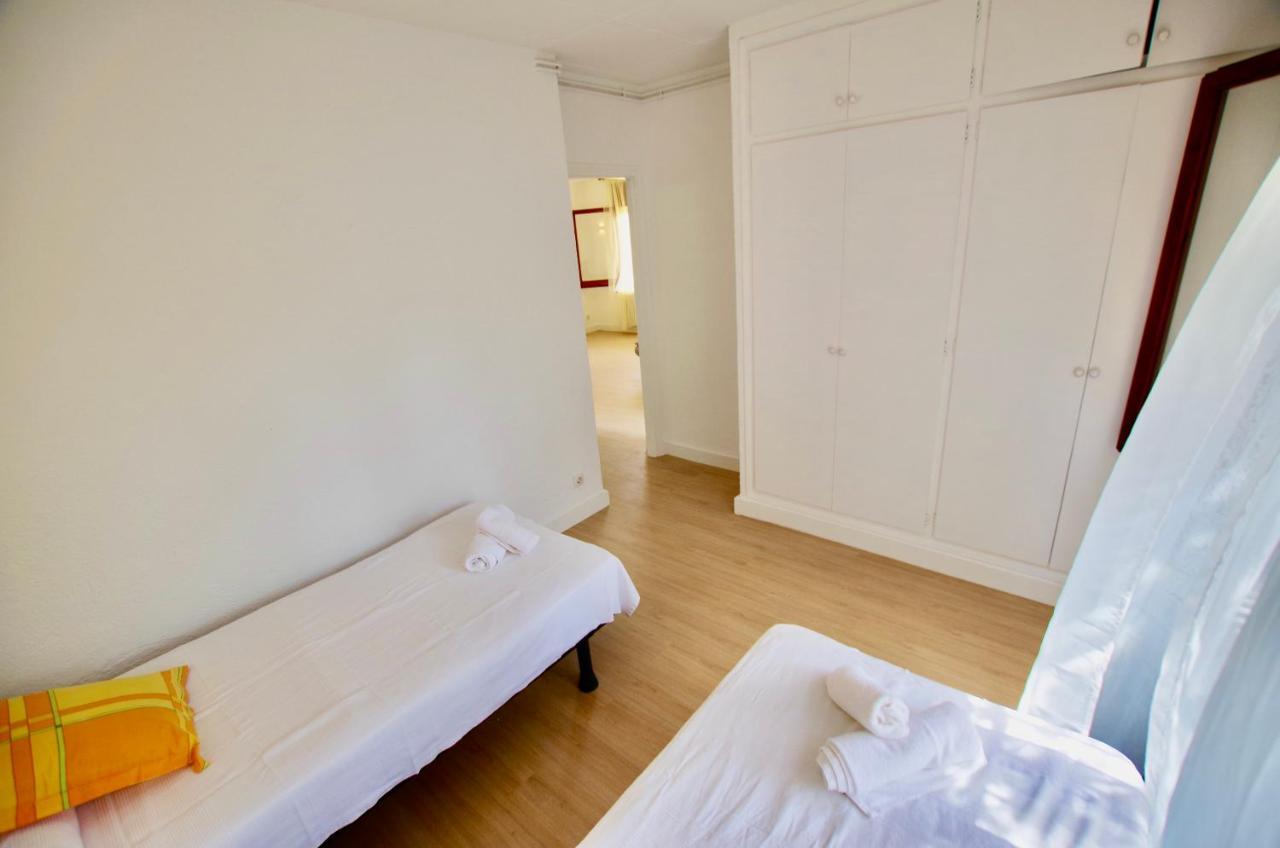 V&v Lloret: Garden With Pool, 150m From Canyelles Apartment