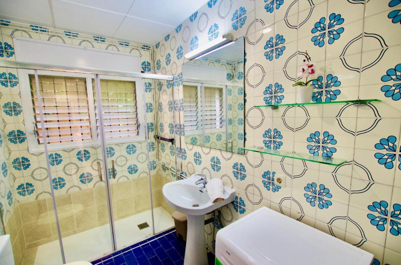 Apartment V&v Lloret: Garden With Pool, 150m From Canyelles