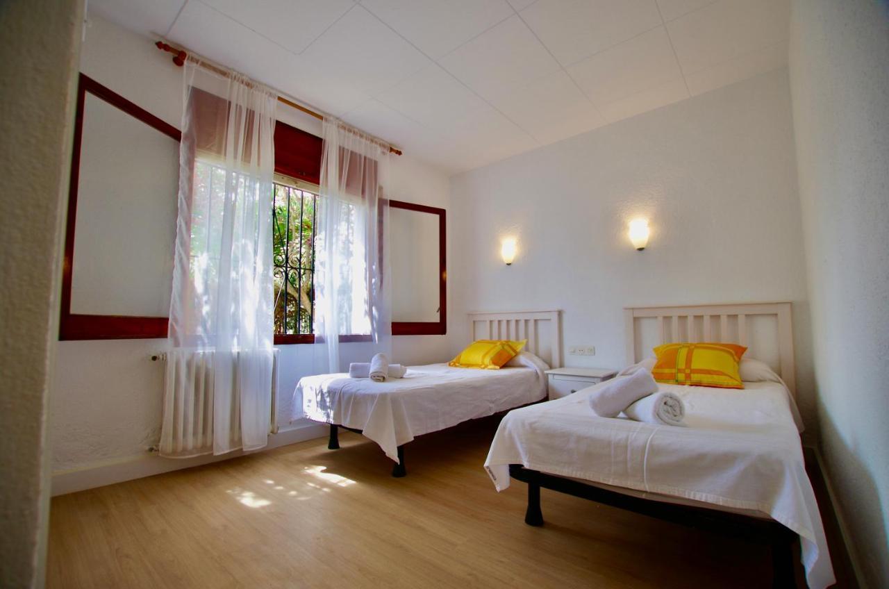 V&v Lloret: Garden With Pool, 150m From Canyelles Apartment