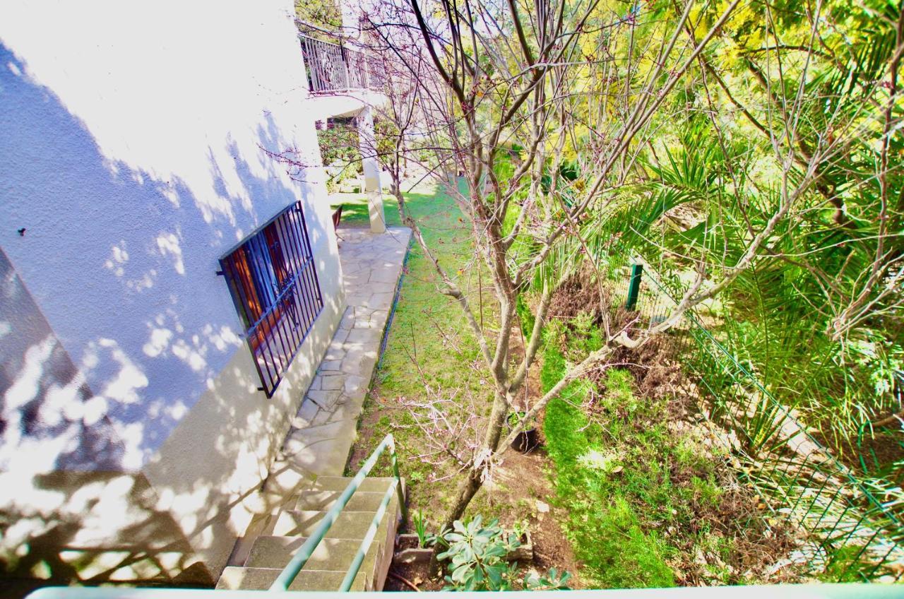 V&v Lloret: Garden With Pool, 150m From Canyelles *