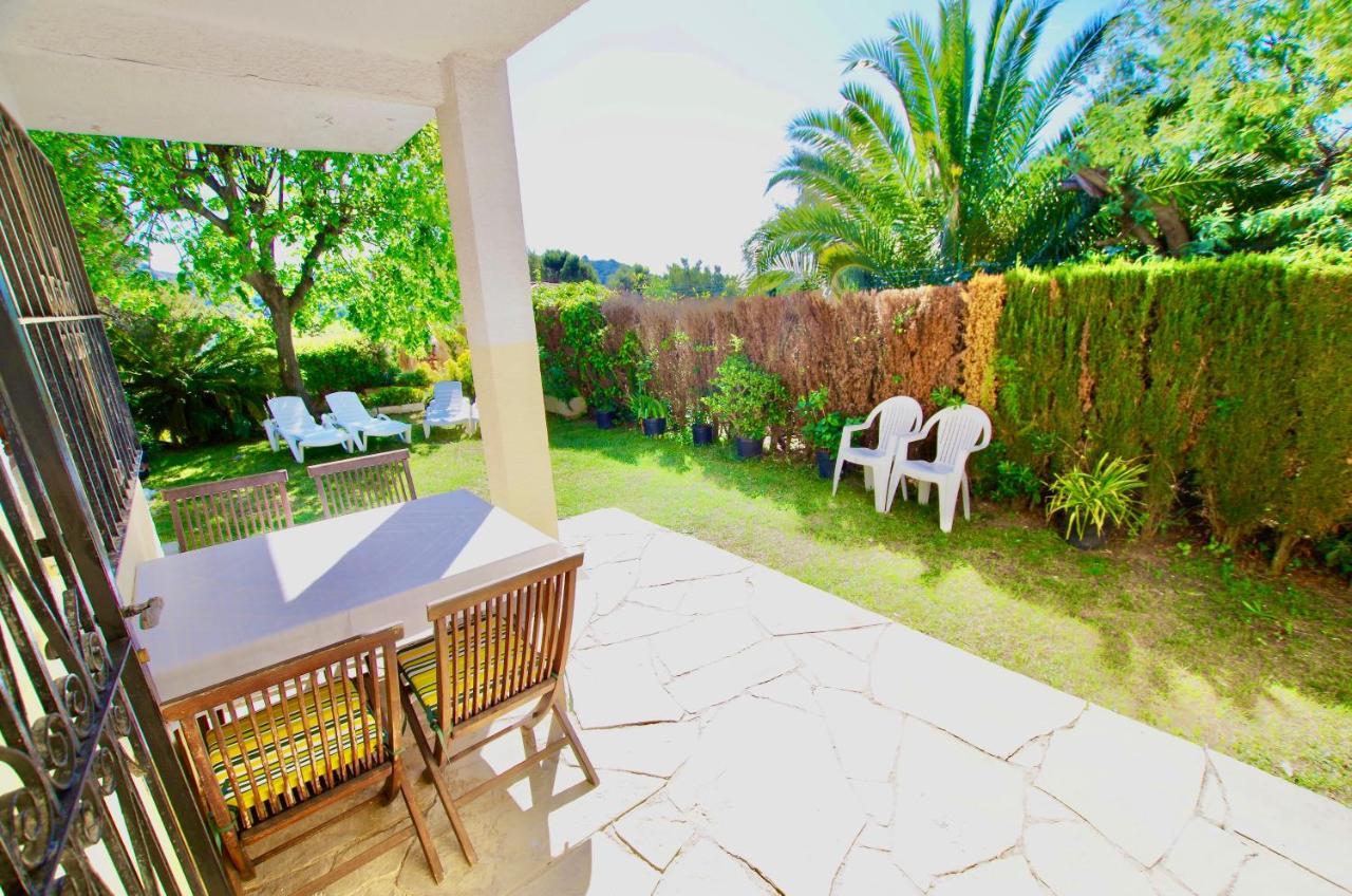 V&v Lloret: Garden With Pool, 150m From Canyelles *