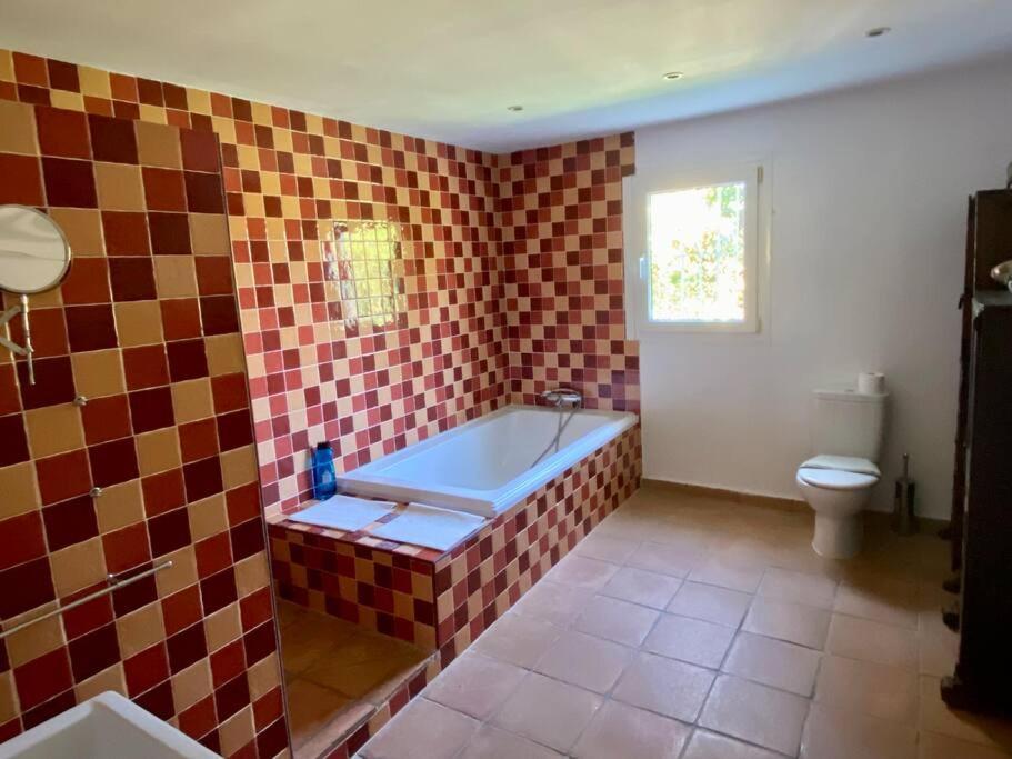 Los Arcos, Costa Brava: Total Privacy, Nature And Sea Views *