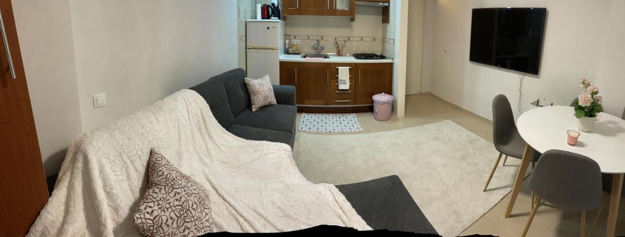 Apartment Calafats *