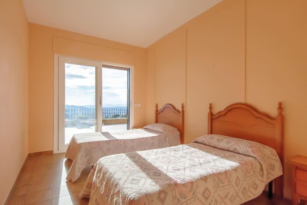 Fluvia: Swimming-pool, Seaview, 1200m Center And Lloret de Mar