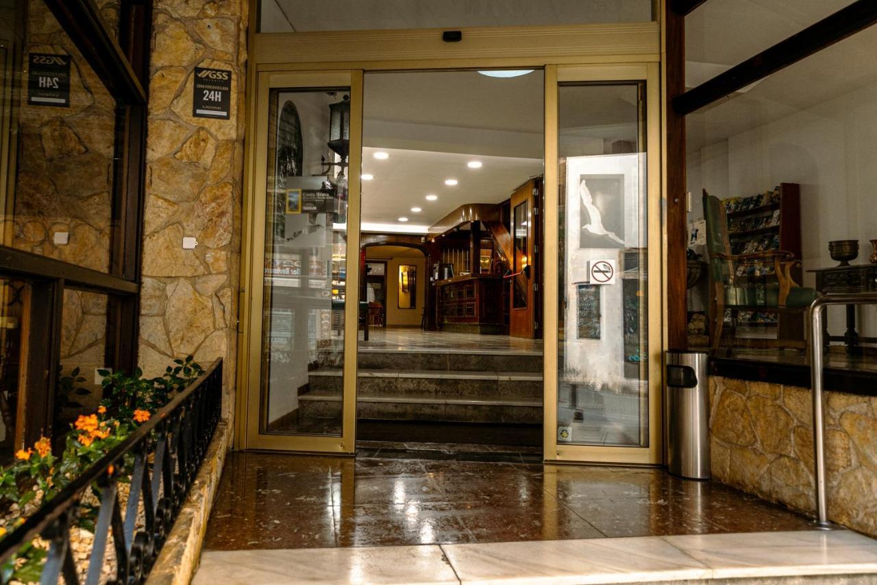 Mercedes, Hotel 3*