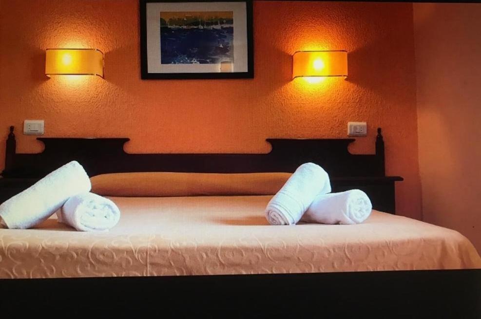 Mercedes, Hotel