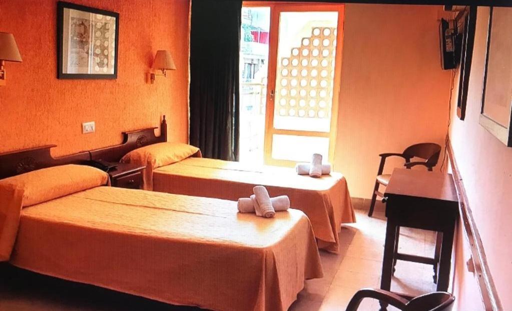 Mercedes, Hotel
