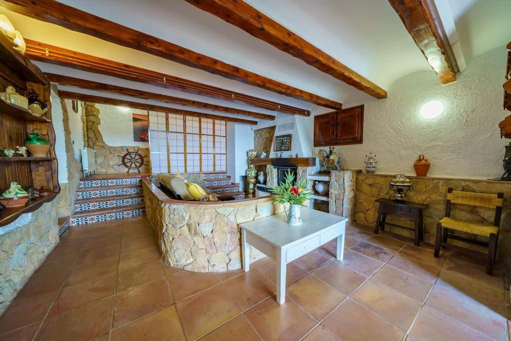 Mitjorn Cala Canyelles Villa