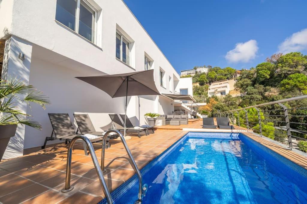 Lovely Breeze, Heerlijk Familiehuis, 7pers. Villa Lloret de Mar
