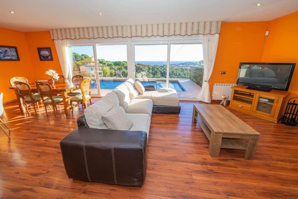 Mare Nostrum,12 Personen, Panoramisch Zeezicht Vakantiehuis Lloret de Mar