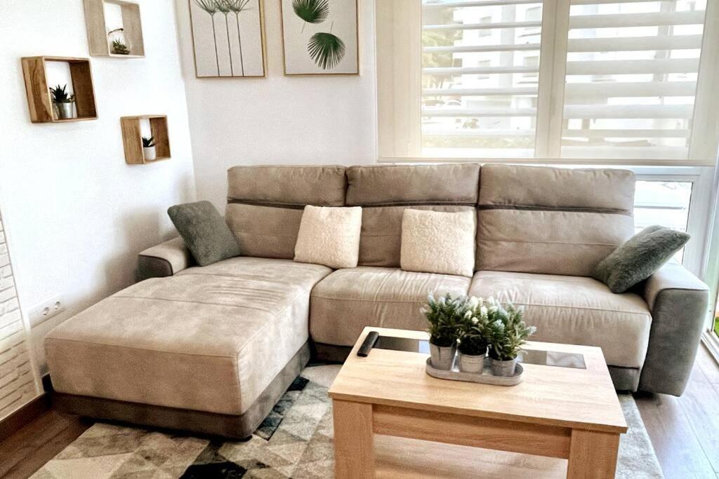 Seahomes Vacations - Coral Sun In Fenals Apartamento *