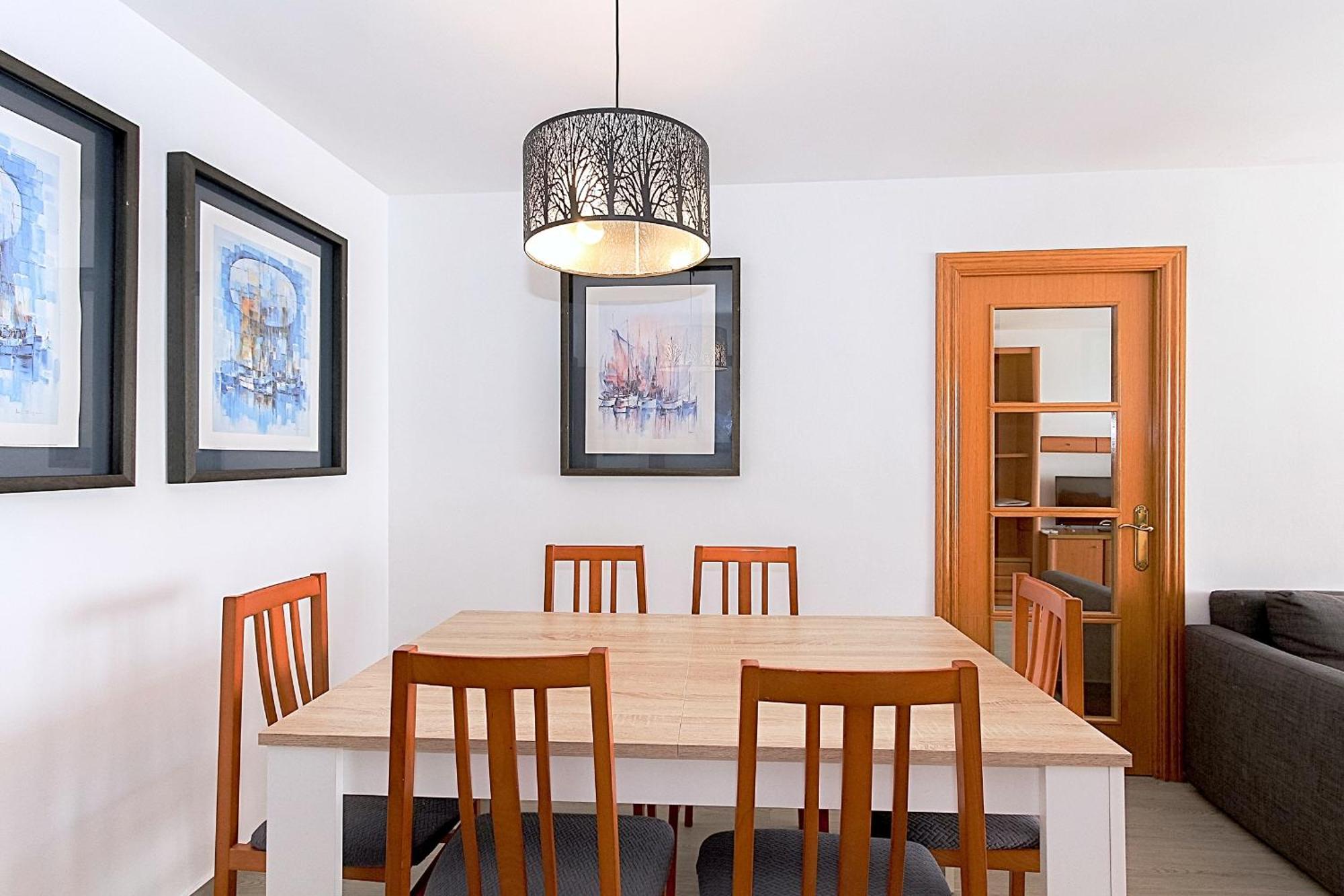 Appartement Arena - *