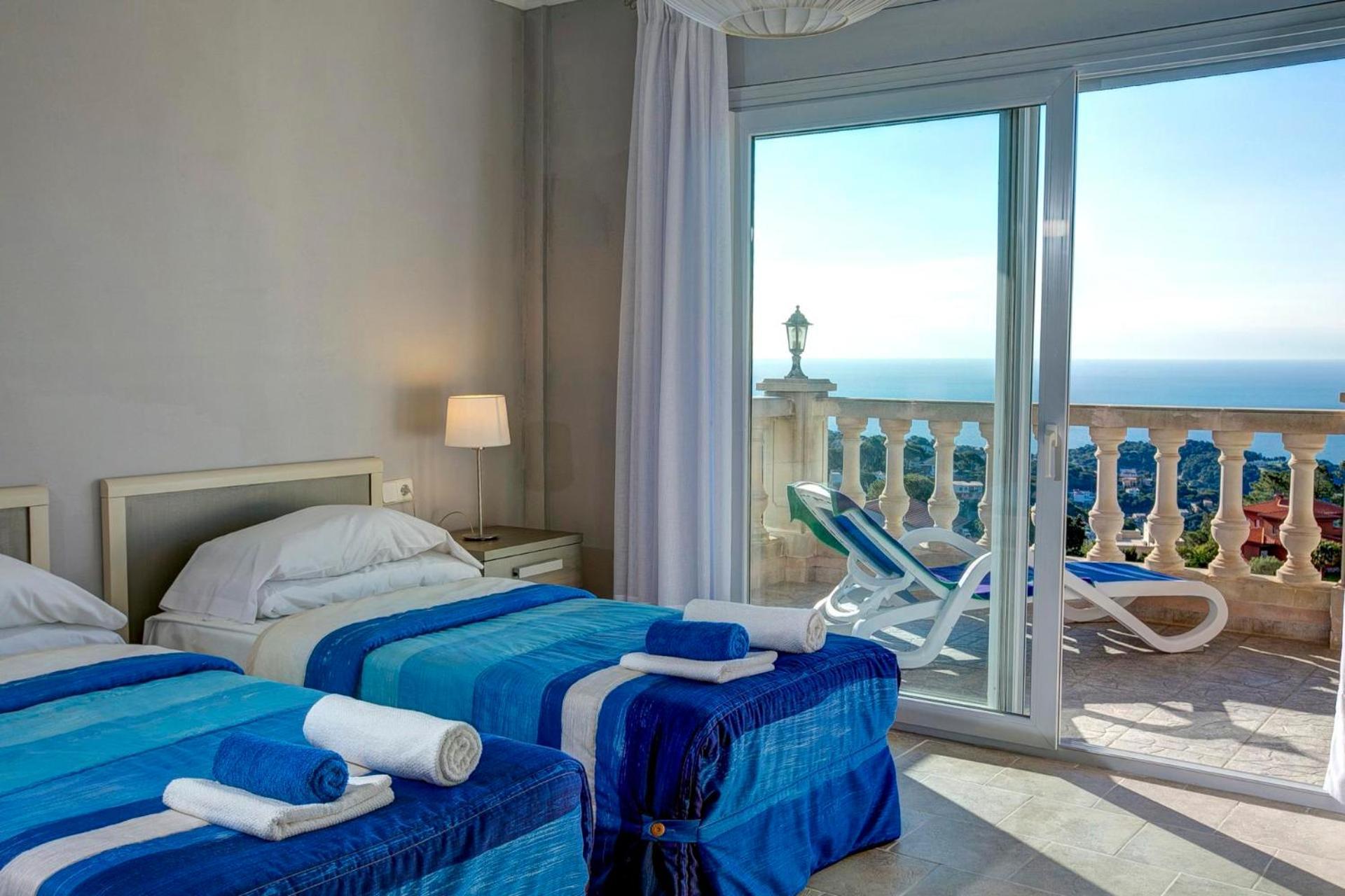 Dami By Vintage Travel Villa
