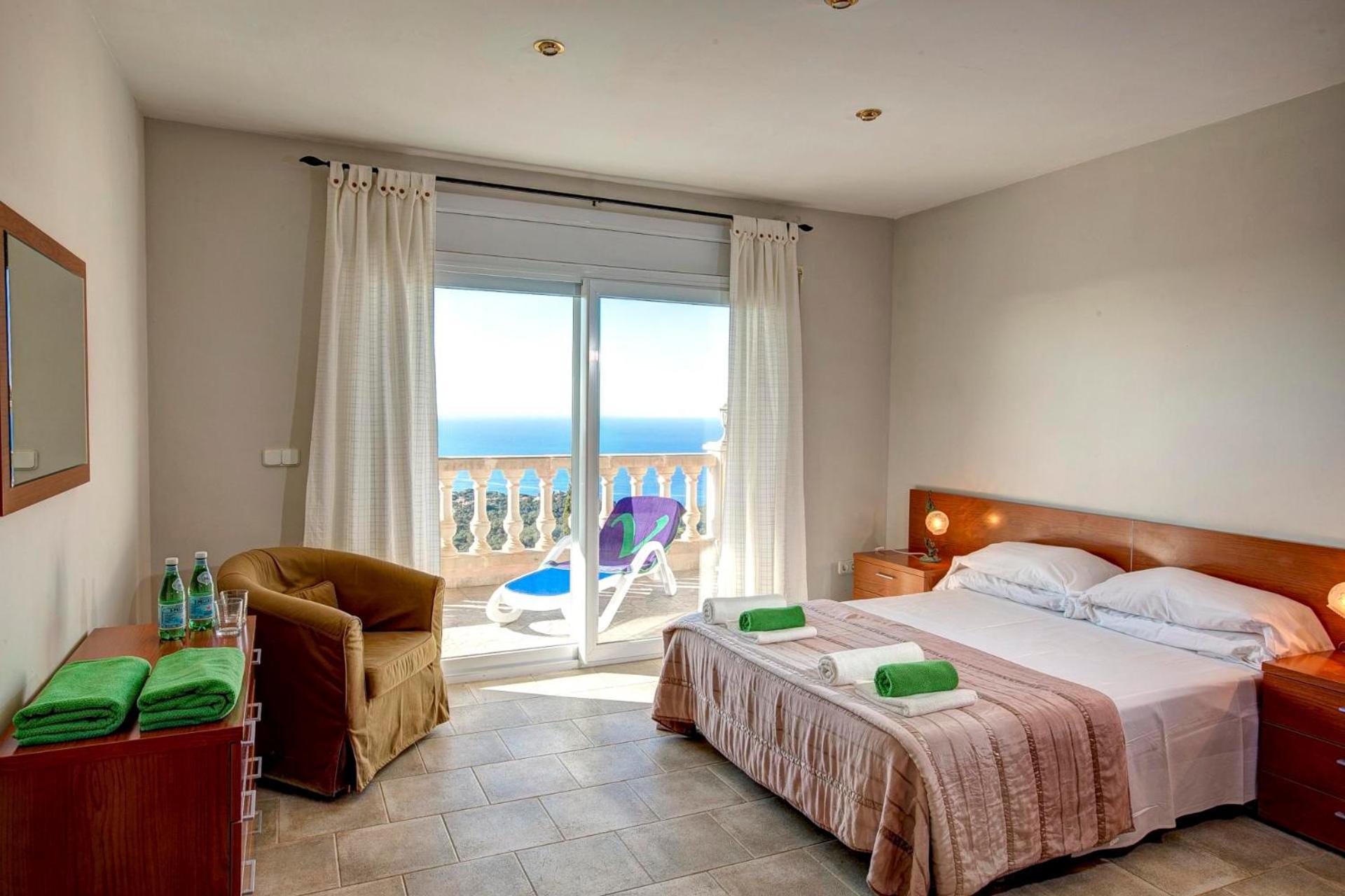 Villa Dami By Vintage Travel Lloret de Mar