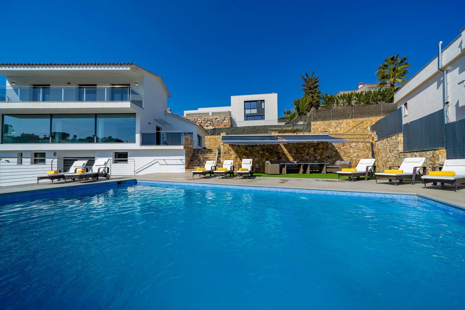 Villa Sunset Lux House - Ideal Familias En Zona Residencial & Aircon