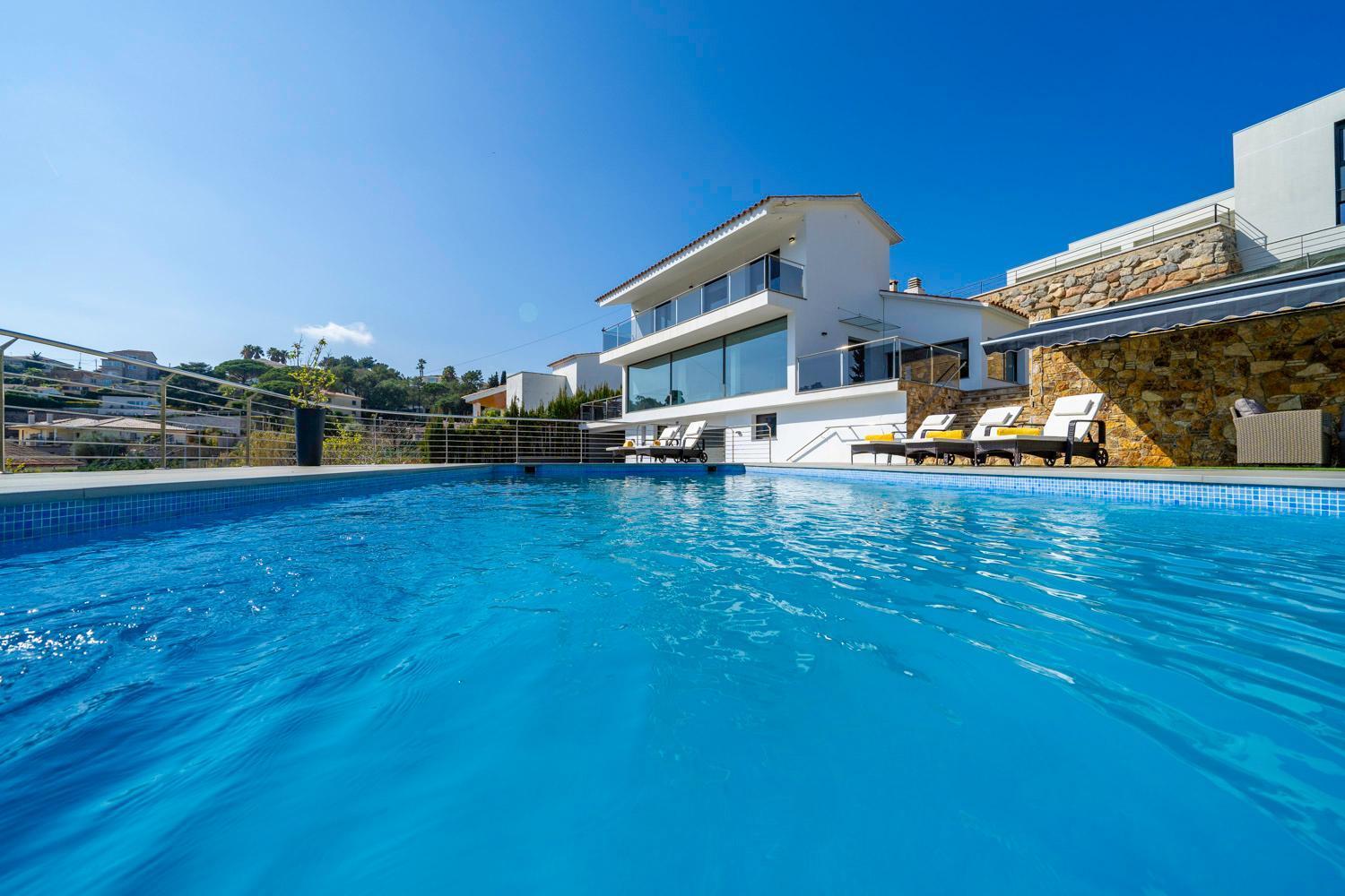 Villa Sunset Lux House - Ideal Familias En Zona Residencial & Aircon *