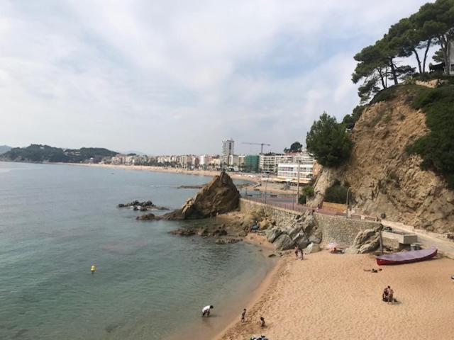 Apartment T2 Climatise + Parking 500 M Plage/centre