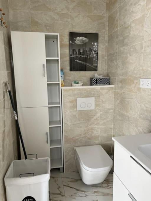 Apartment T2 Climatise + Parking 500 M Plage/centre Lloret de Mar