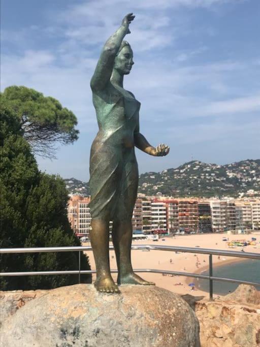 T2 Climatise + Parking 500 M Plage/centre