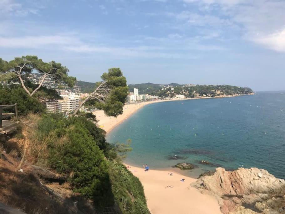 T2 Climatise + Parking 500 M Plage/centre Apartment *