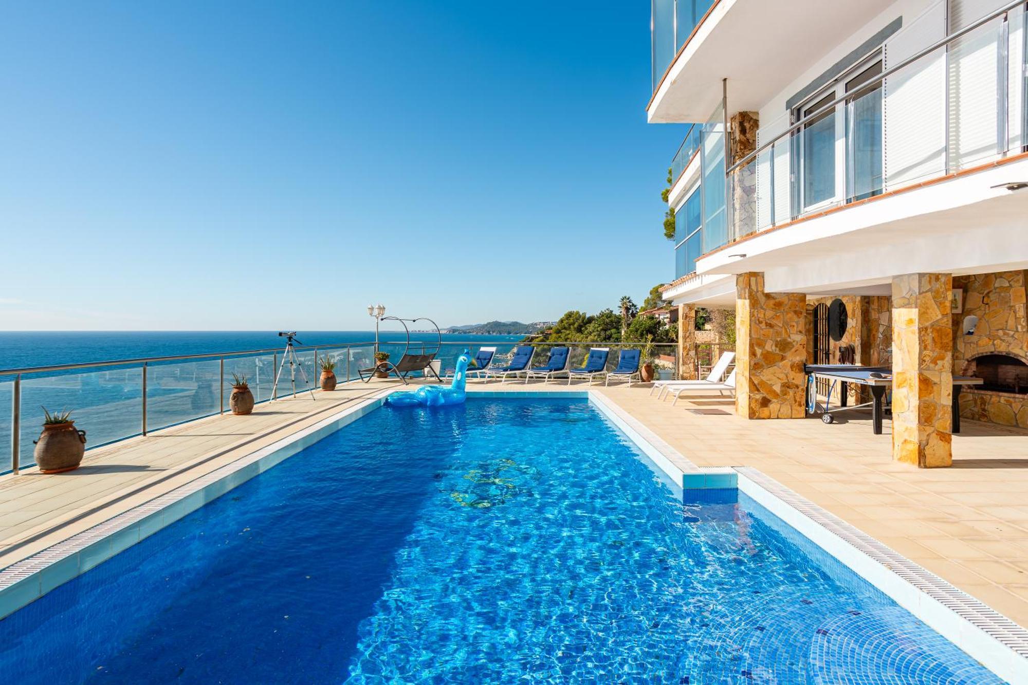 Bergantin 6 * Lloret de Mar