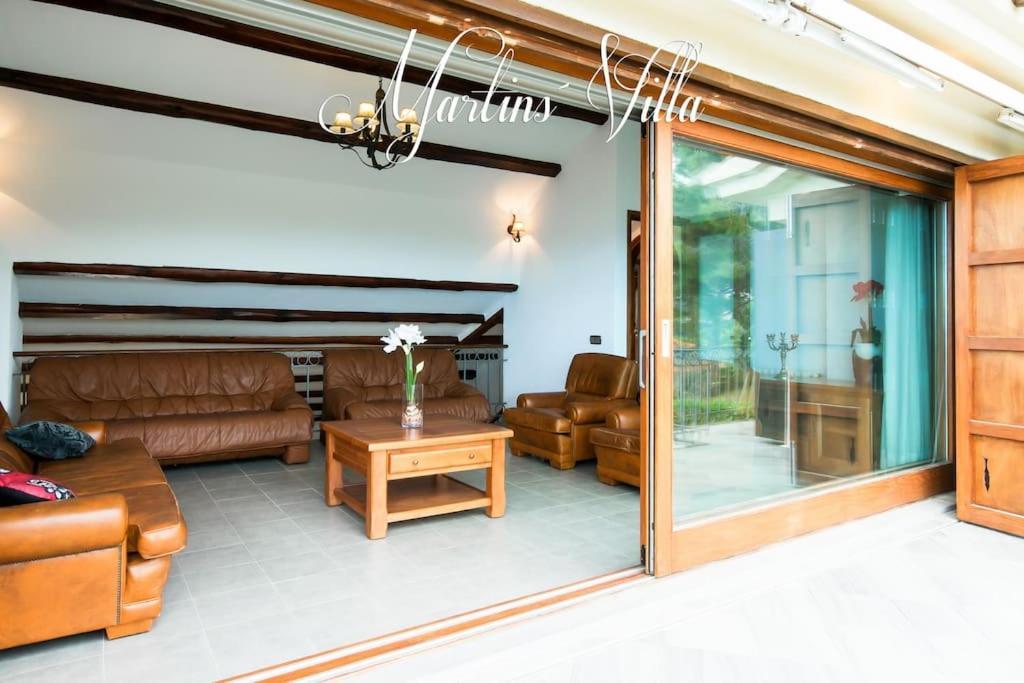 Martin 's Villa. House On The With Pool Villa *