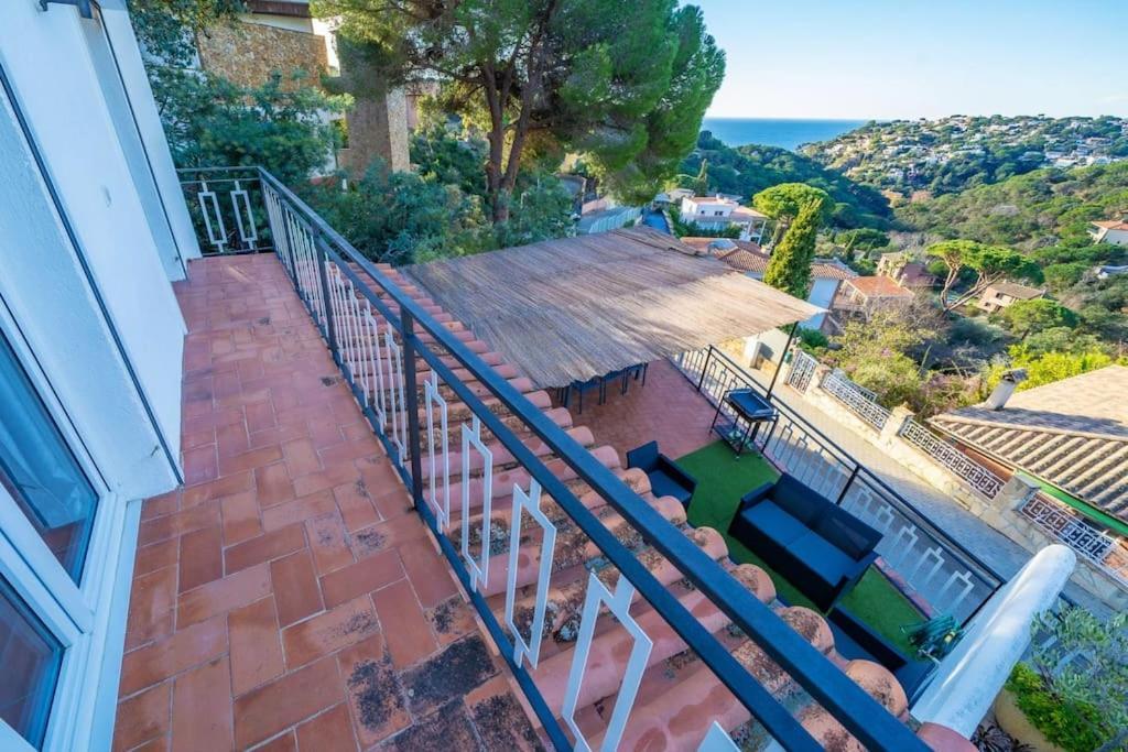 La Maison Snoopy, 6-8 Persons, Near Beach, Seaview Apartment Lloret de Mar