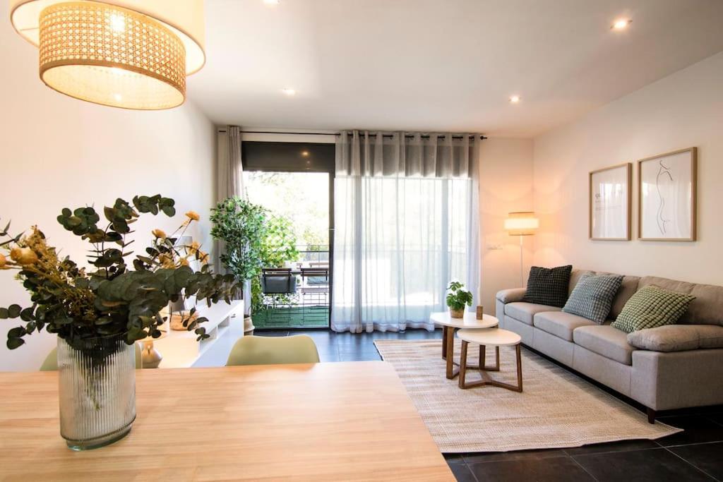 Seahomes Vacations - Acacias Beach&chic Apartment