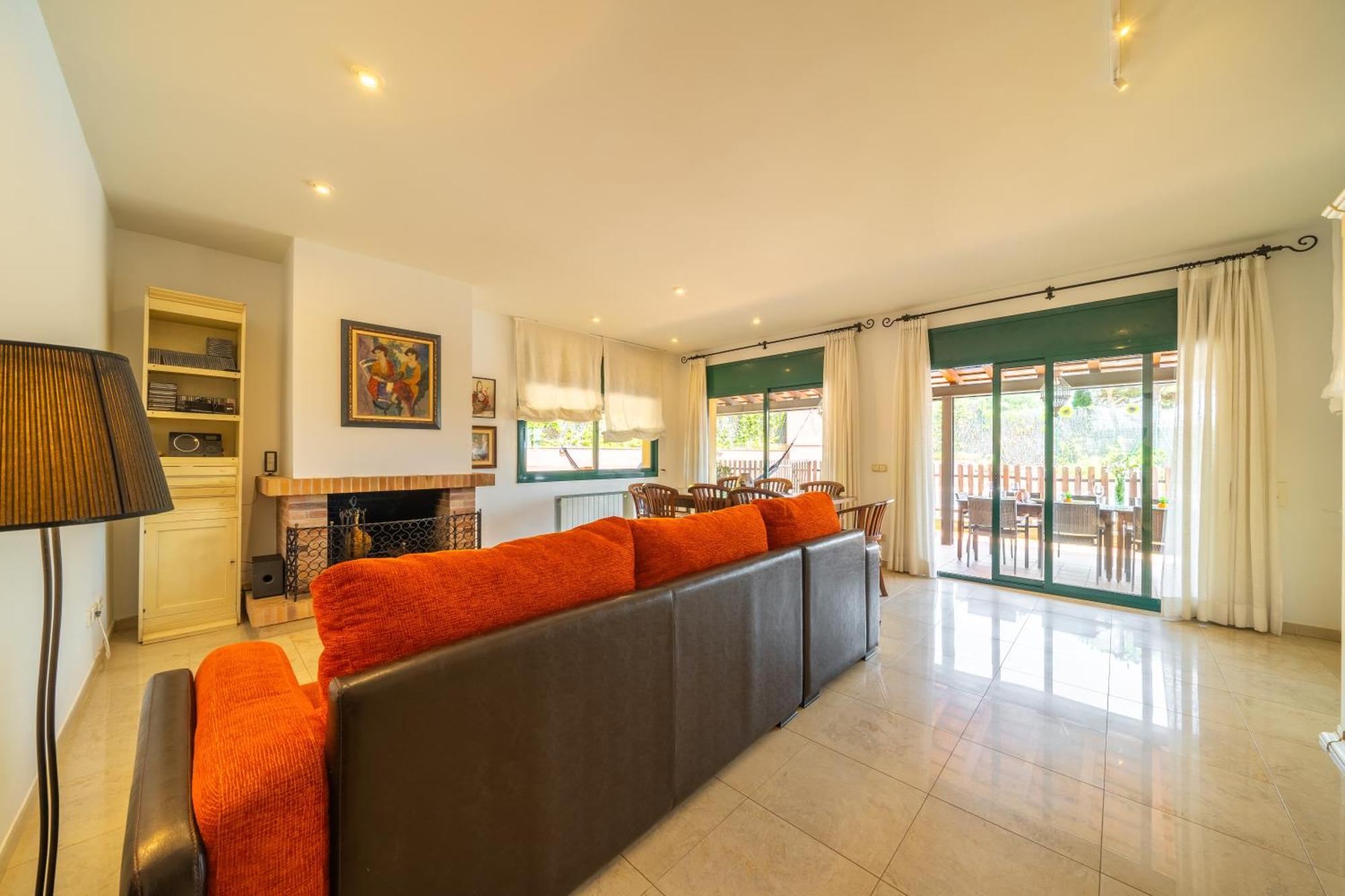 Margot Lux, Ideal Familias, Piscina & Aircon *