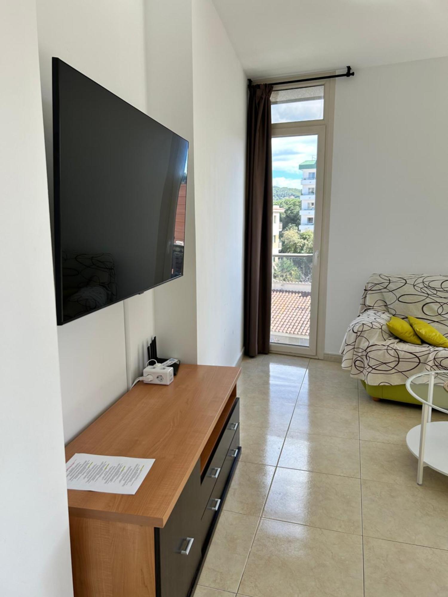 Apartment Superiors Mtb Only Couples *