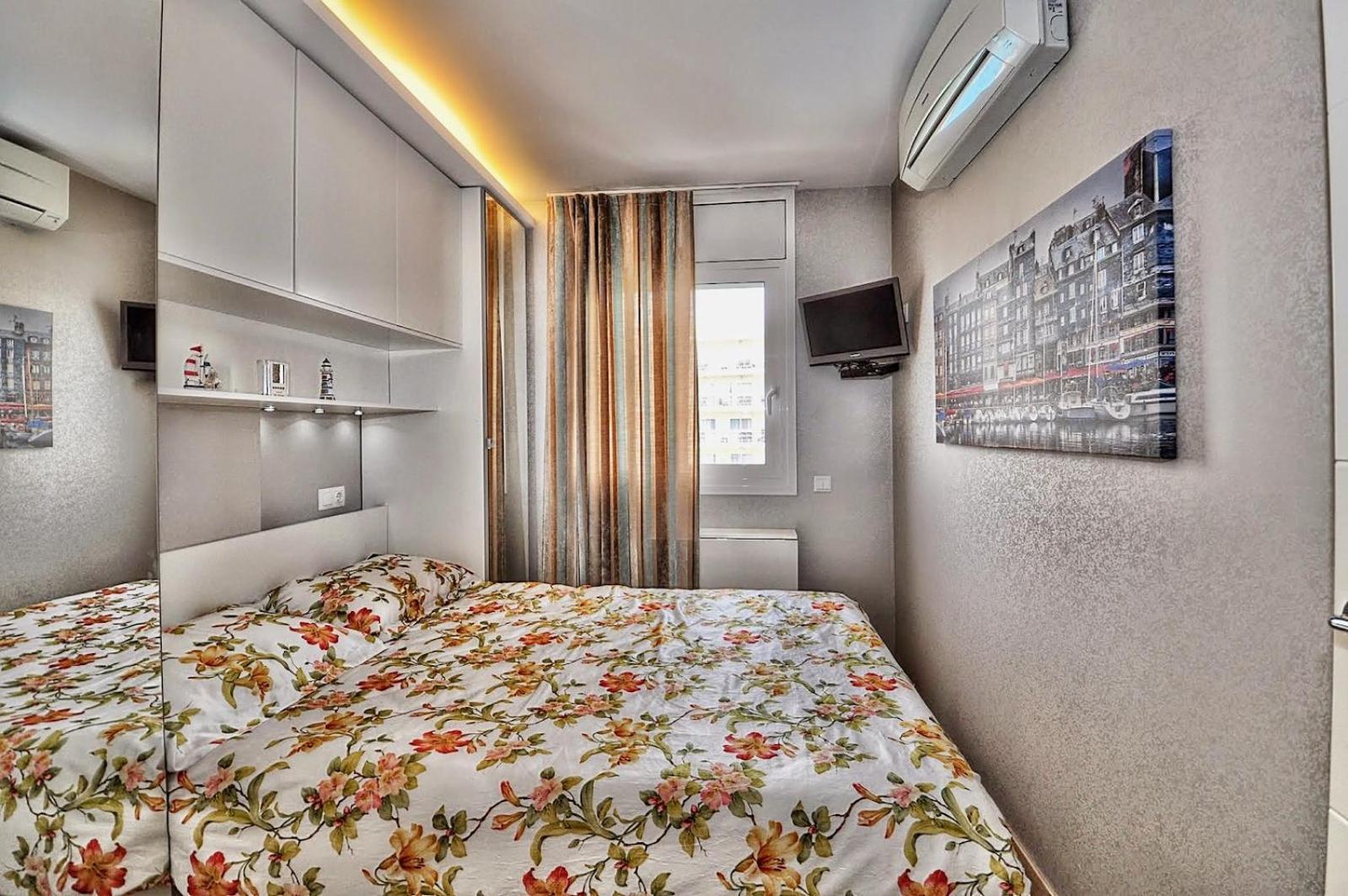 Columbo Apartment *